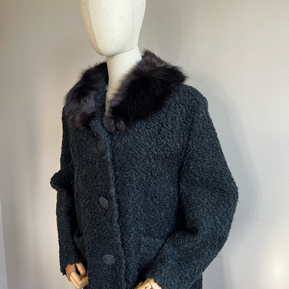 Vintage Boucle Coat with Fox Fur Trim - Picture 2 of 5